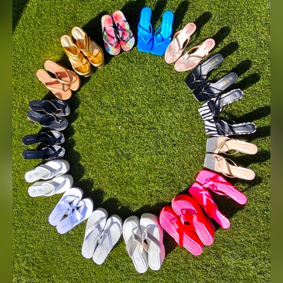 Platform Thong Sandals - Picture 7 of 7